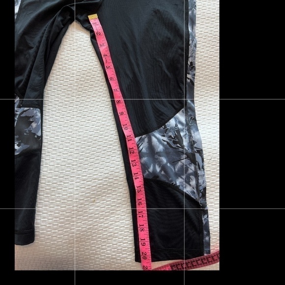 ALALA Palm Shadow Print Blocked Crop Active Workout Leggings - Picture 16 of 16